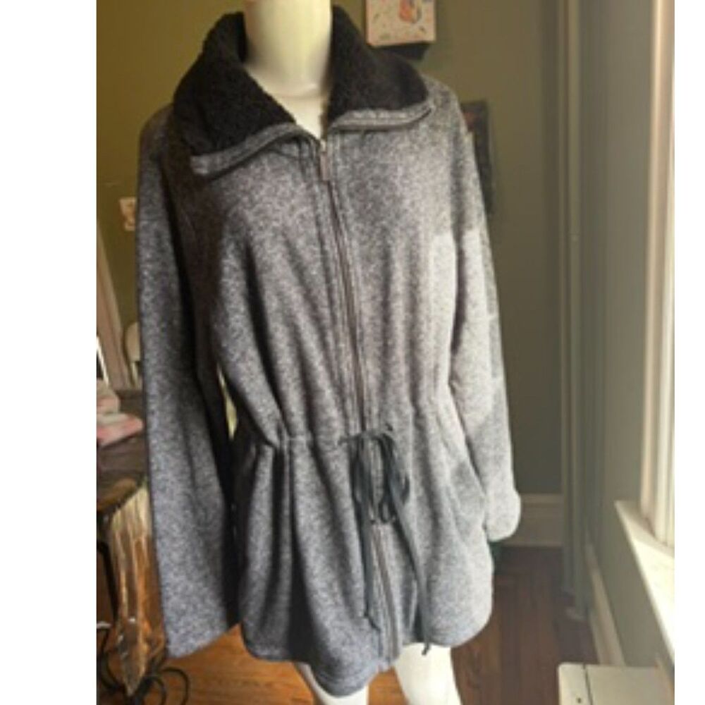 Liz Claiborne Active Women’s Jacket Size XL